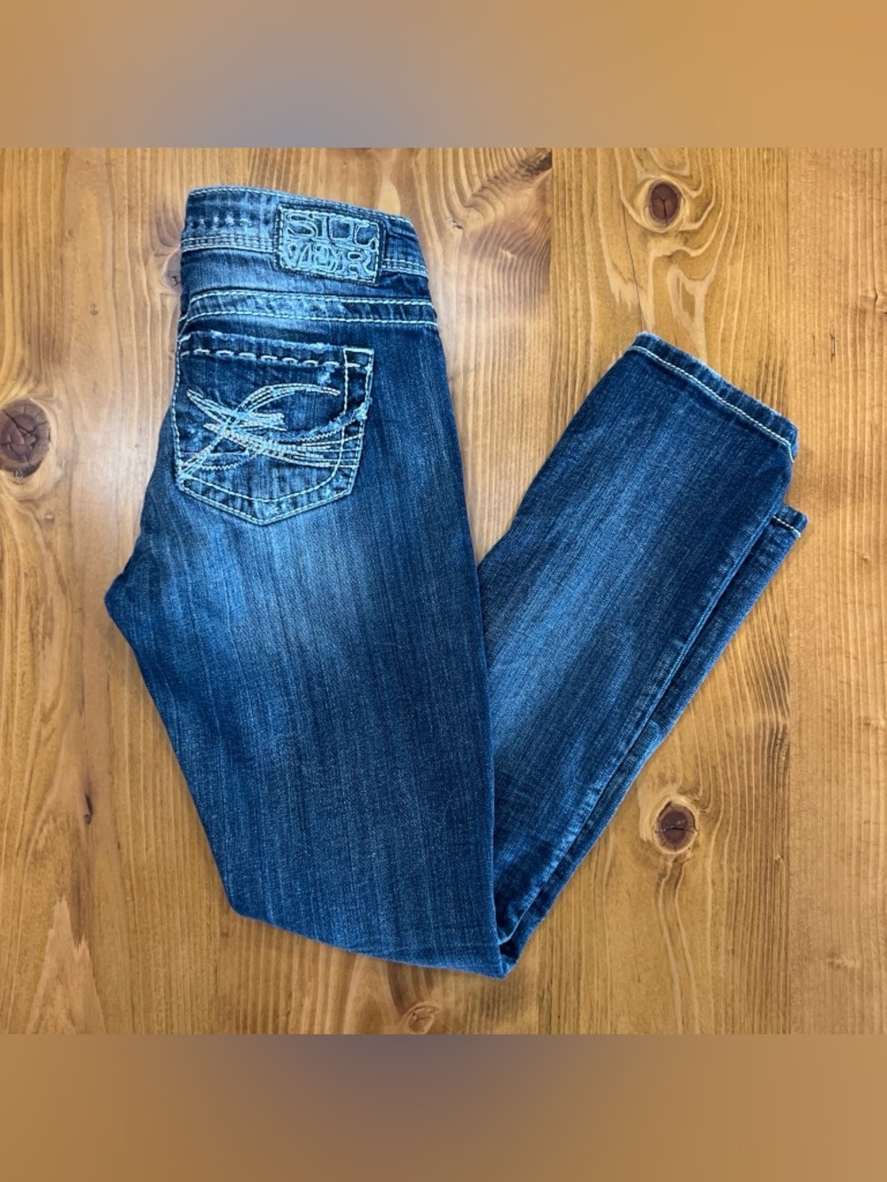 Silver Jeans Berkley Straight Leg Jeans Womens Size 26 Distressed Dark Wash